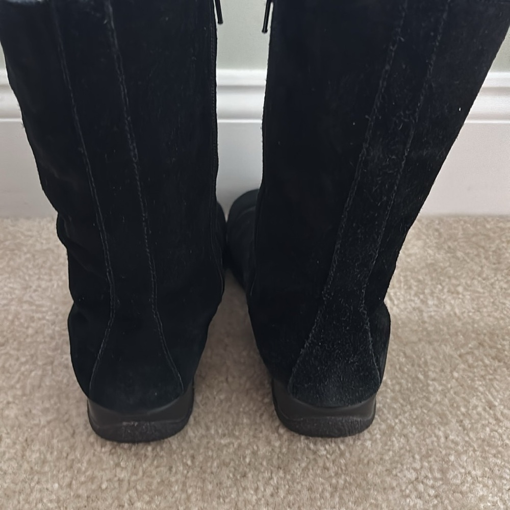 Women's Aerosoles Black Suede Leather Boots - Picture 4 of 7